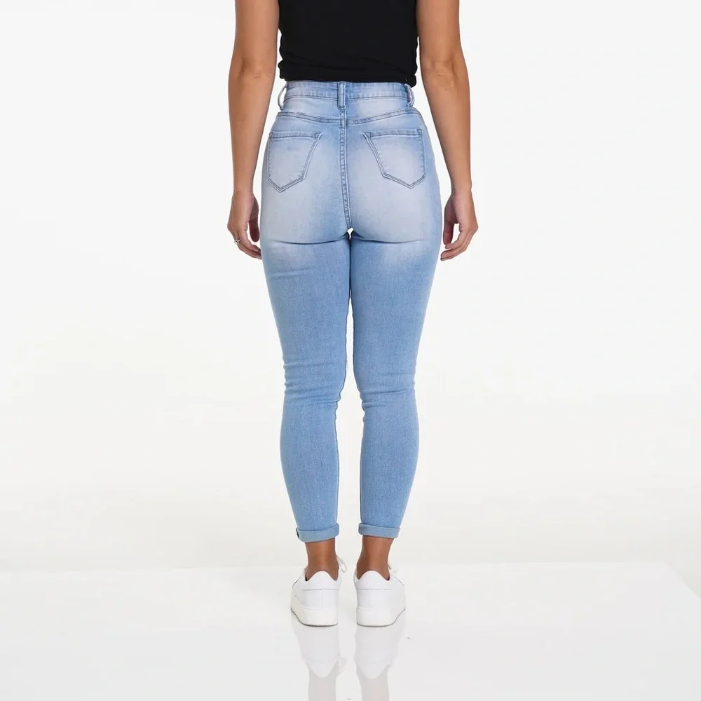NVGTN XS Navishape Light Wash Ripped Jeans - Picture 2 of 9